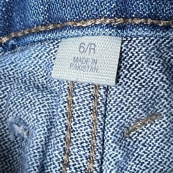 Universal Thread High Rise Wide Leg Medium Wash Jeans 100% Cotton (Size: 6R) - Picture 8 of 16